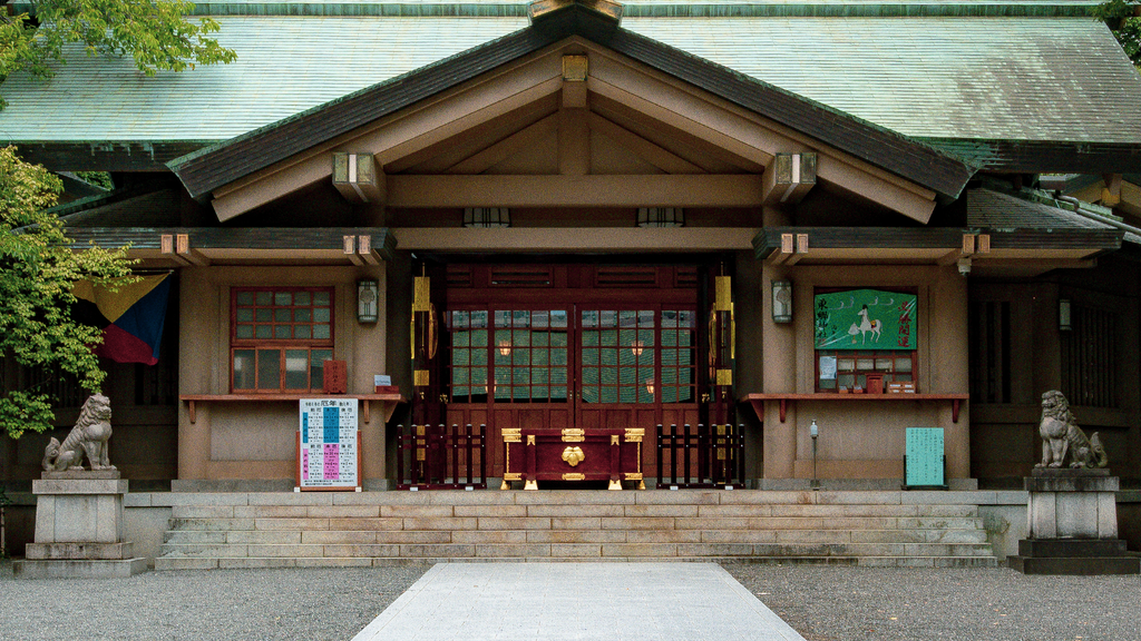 Togo Shrine Guide: Victory Blessings, Sanrio Goshuin & Harajuku History 東郷神社 03
